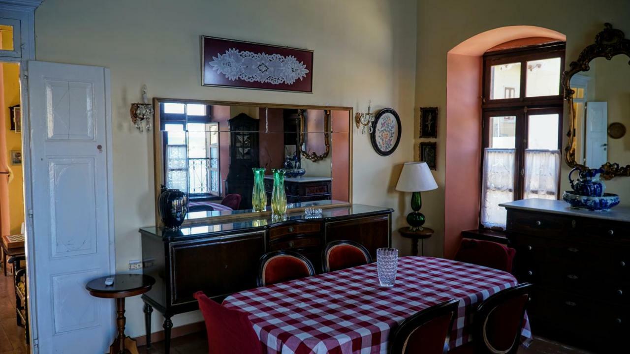 Moschos Mansion Villa Sými Buitenkant foto