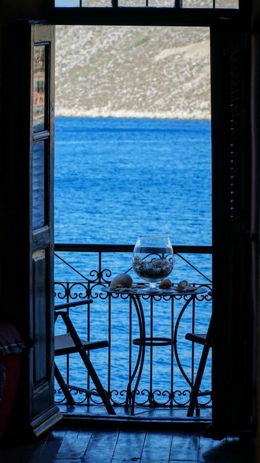 Moschos Mansion Villa Sými Buitenkant foto