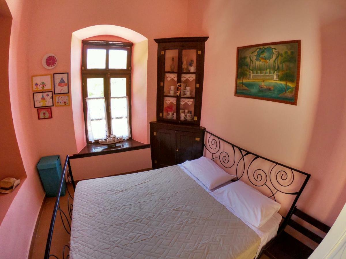 Moschos Mansion Villa Sými Buitenkant foto